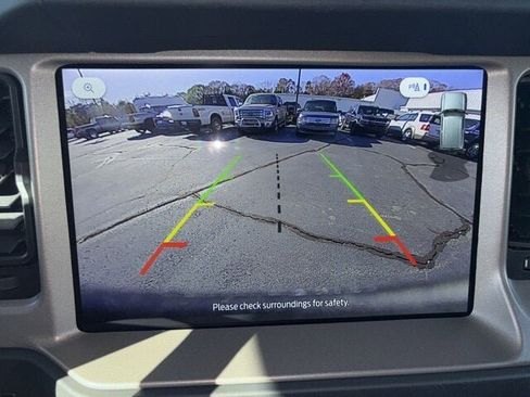 New 2025 Ford Bronco Outer Banks w/ Black Appearance Package image 9