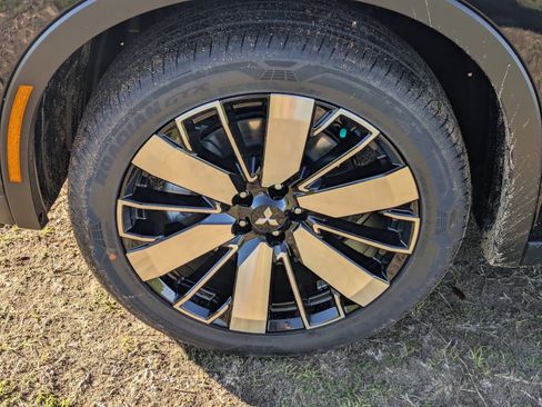 New 2026 Mitsubishi Outlander SE FWD image 10