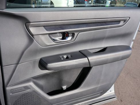 Certified 2025 Honda CR-V Sport-L image 11