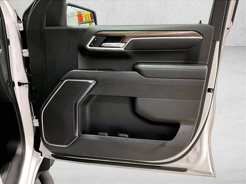 Used 2022 Chevrolet Silverado 1500 RST RWD image 19