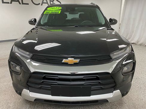 Used 2023 Chevrolet TrailBlazer LT image 2