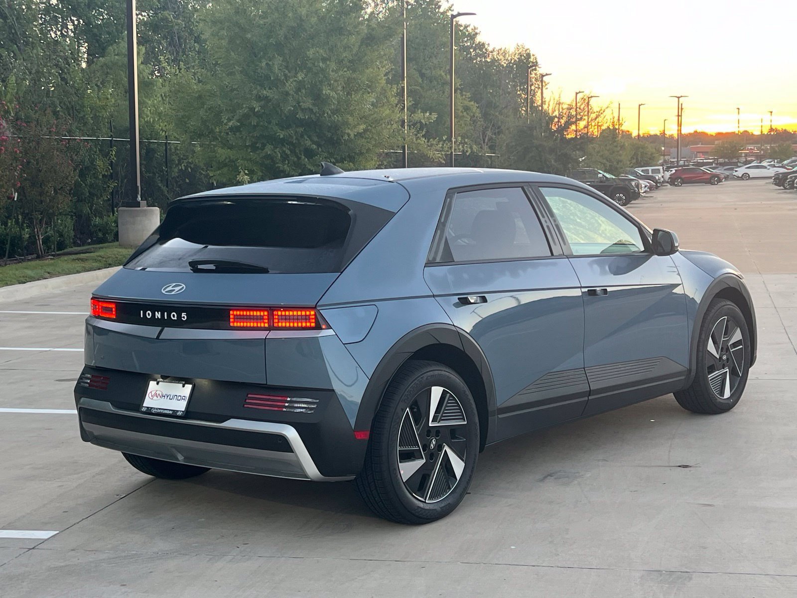 New 2027 Hyundai Ioniq 5 SE RWD image 11