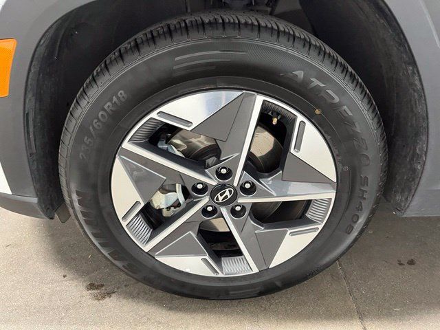 Used 2025 Hyundai Tucson SEL FWD image 56