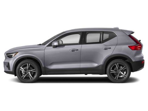 Used 2023 Volvo XC40 B5 Plus w/ Protection Package Premier AWD/4WD image 3
