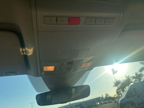 Used 2018 Volkswagen Atlas SEL image 56