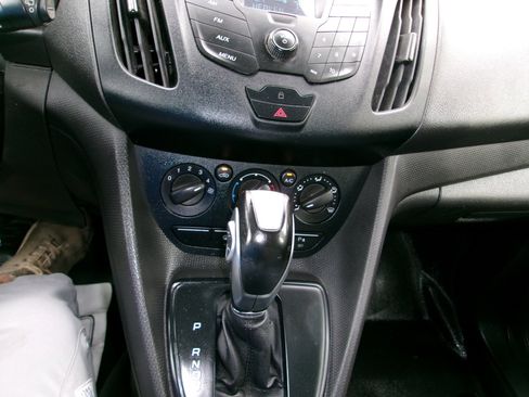 Used 2017 Ford Transit Connect XL image 19