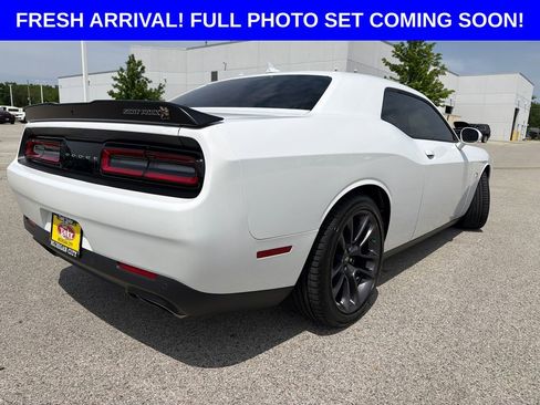 Used 2023 Dodge Challenger R/T Scat Pack RWD image 3