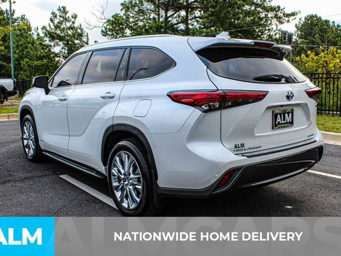 Used 2023 Toyota Highlander Limited image 5