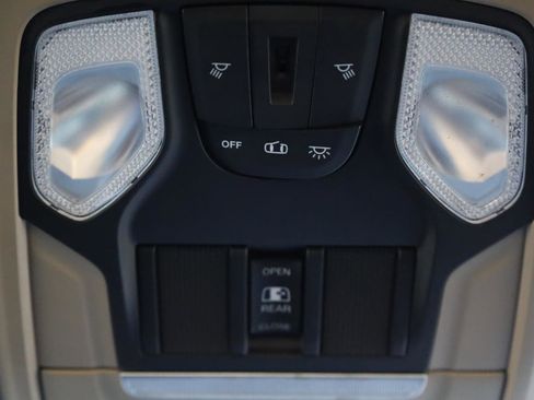 Used 2020 RAM 1500 Big Horn AWD/4WD image 32