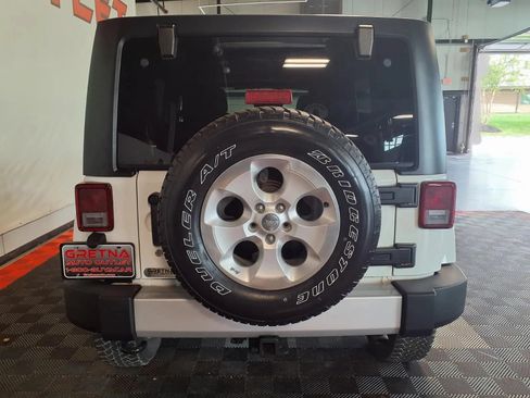 Used 2013 Jeep Wrangler Unlimited Sahara w/ Connectivity Group AWD/4WD image 6