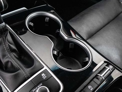 Used 2019 Kia Stinger RWD image 35