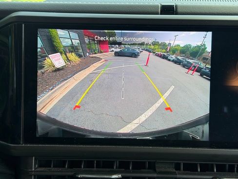 Used 2024 Jeep Wrangler Unlimited Sahara AWD/4WD image 52