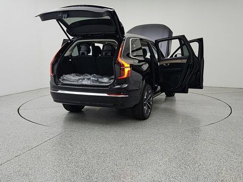 New 2026 Volvo XC90 B6 Plus w/ Protection Package Premier AWD/4WD image 11