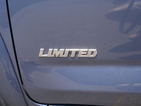 Used 2009 Toyota RAV4 Limited AWD/4WD image 18