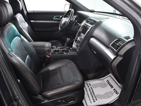 Used 2016 Ford Explorer Sport image 10
