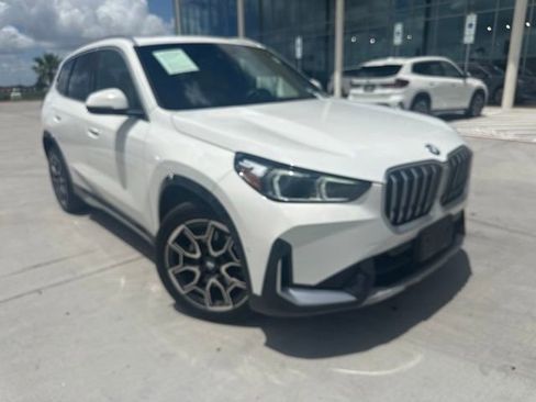 Used 2025 BMW X1 xDrive28i w/ Convenience Package AWD/4WD image 1