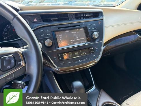 Used 2015 Toyota Avalon Limited w/ Technology Package FWD image 20