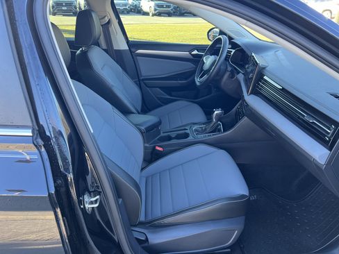 Certified 2025 Volkswagen Jetta SE image 26