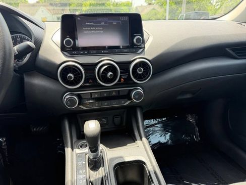 Used 2024 Nissan Sentra S FWD image 33