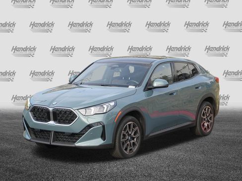 Certified 2025 BMW X2 xDrive28i image 5