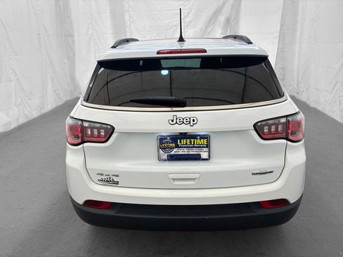 Used 2023 Jeep Compass Latitude w/ Sun and Sound Group AWD/4WD image 6