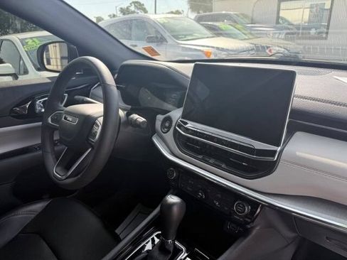 Used 2023 Jeep Compass Sport AWD/4WD image 13