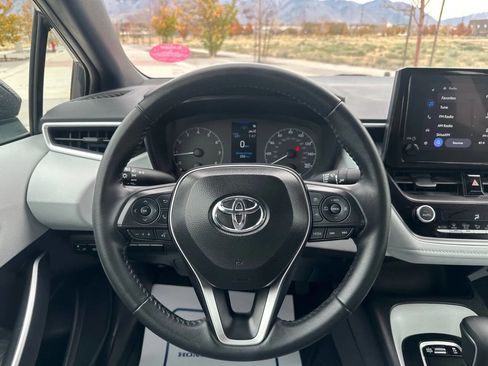 Used 2025 Toyota Corolla SE image 14