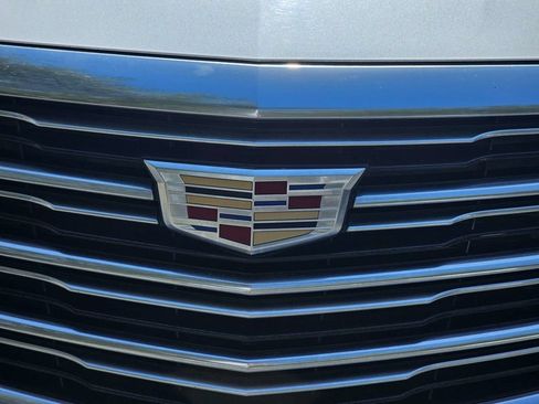 Used 2019 Cadillac XT5 Luxury FWD image 10