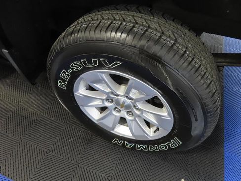 Used 2023 Chevrolet Silverado 1500 LT w/ Protection Package image 7