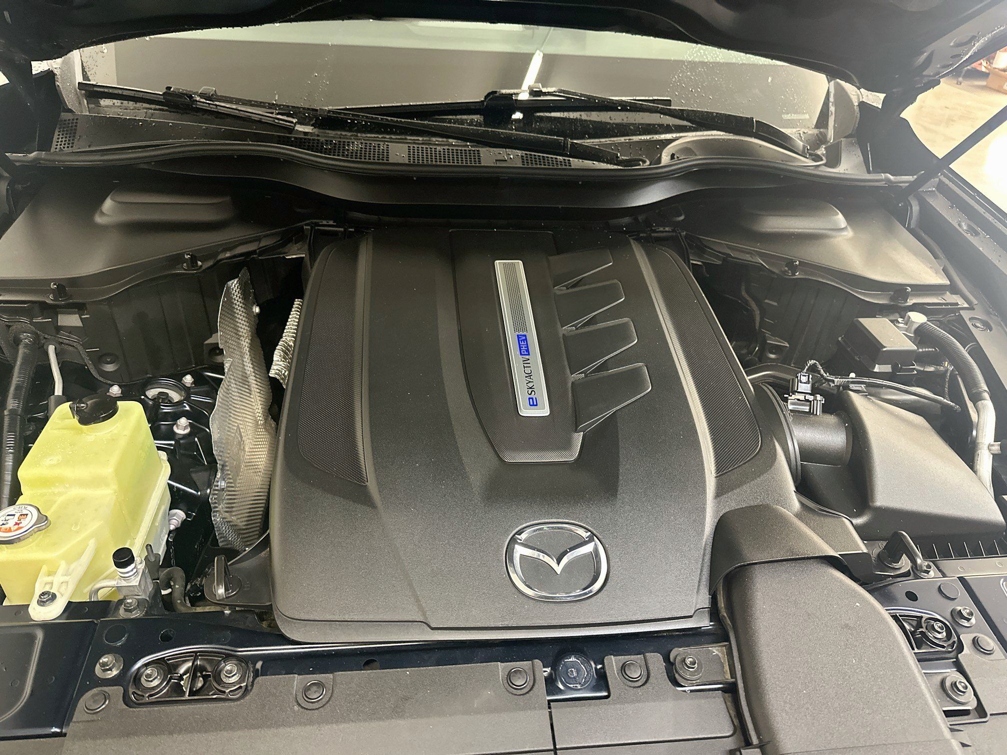 Used 2024 MAZDA CX-90 Plug-In Hybrid w/ Preferred AWD/4WD image 37