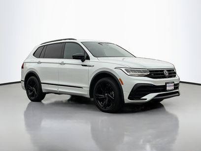 Used 2023 Volkswagen Tiguan SE R-Line