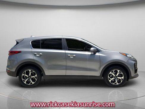 Used 2021 Kia Sportage LX FWD image 4