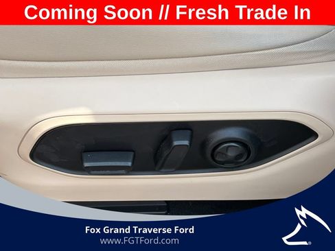 Used 2025 Jeep Grand Cherokee L Limited w/ Luxury Tech Group II AWD/4WD image 10