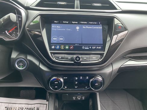 Used 2021 Chevrolet TrailBlazer ACTIV w/ Technology Package image 27