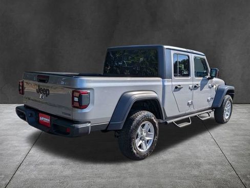 Used 2020 Jeep Gladiator Sport w/ Quick Order Package 24S AWD/4WD image 4