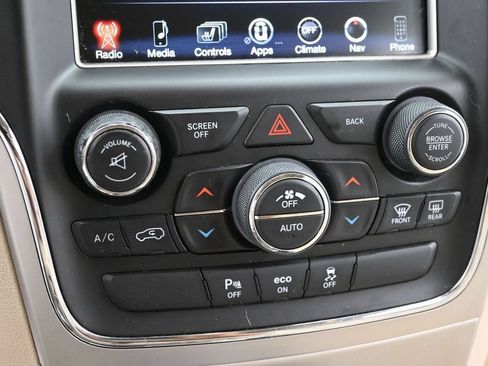 Used 2015 Jeep Grand Cherokee Overland AWD/4WD image 11