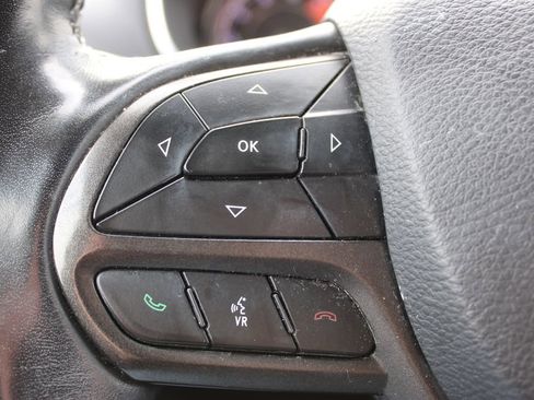 Used 2021 Jeep Cherokee Trailhawk w/ Comfort/Convenience Group image 28