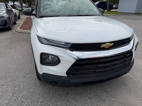 Used 2023 Chevrolet TrailBlazer LS FWD image 16