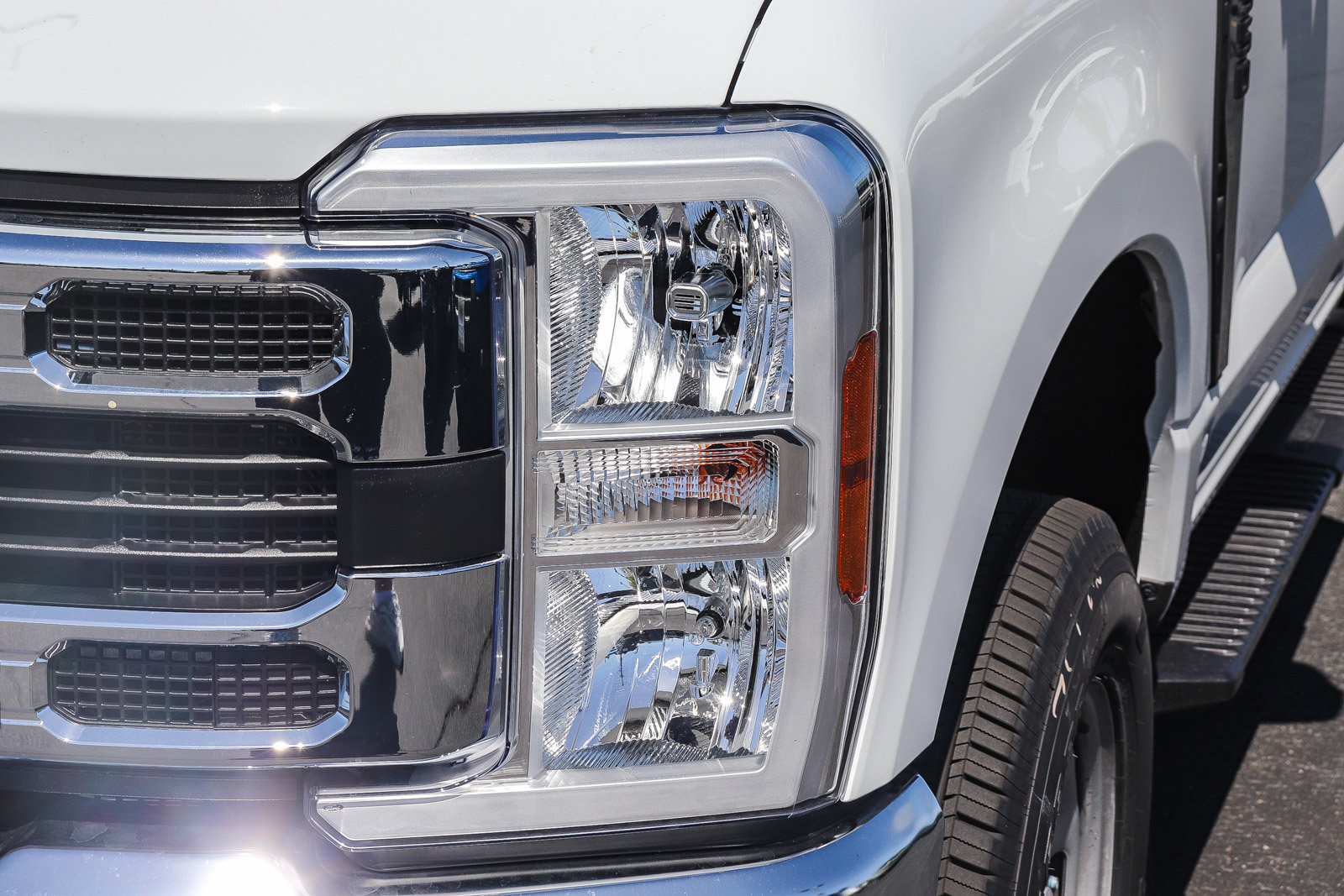 New 2026 Ford F350 XL w/ XL Chrome Package AWD/4WD image 11