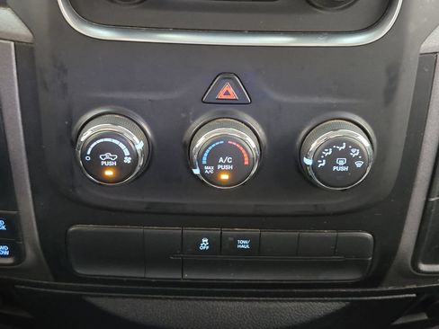 Used 2018 RAM 1500 Tradesman w/ Chrome Appearance Group AWD/4WD image 20