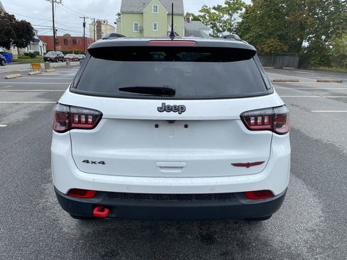 Used 2024 Jeep Compass Trailhawk image 6