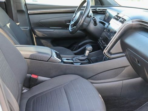 Used 2022 Hyundai Santa Cruz SEL Premium image 16