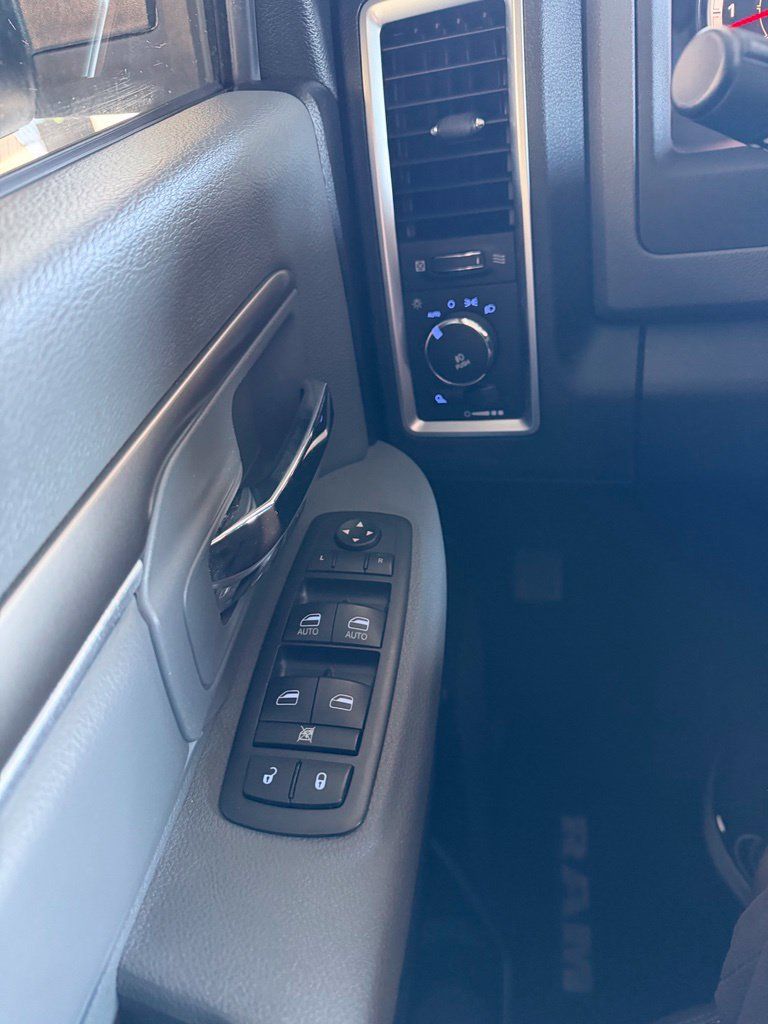 Used 2016 RAM 1500 Big Horn RWD image 19