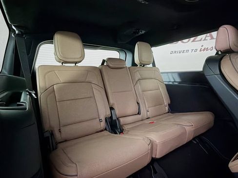 New 2026 Lincoln Navigator L Black Label AWD/4WD image 30