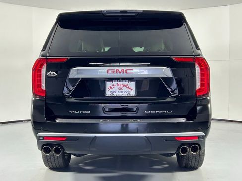 Used 2021 GMC Yukon XL Denali image 6