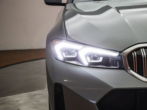 Used 2026 BMW 330i xDrive Sedan image 8