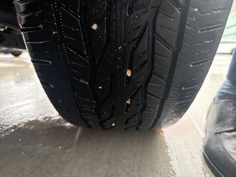 Used 2018 Buick Enclave Premium w/ Experience Buick Package image 7