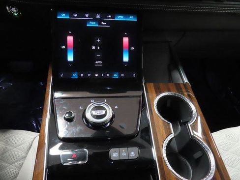 New 2026 Cadillac Escalade Platinum Sport w/ LPO, ONYX Package image 24