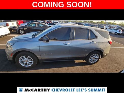 Used 2024 Chevrolet Equinox LS FWD image 3