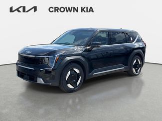 New 2026 Kia EV9 Light RWD video 1